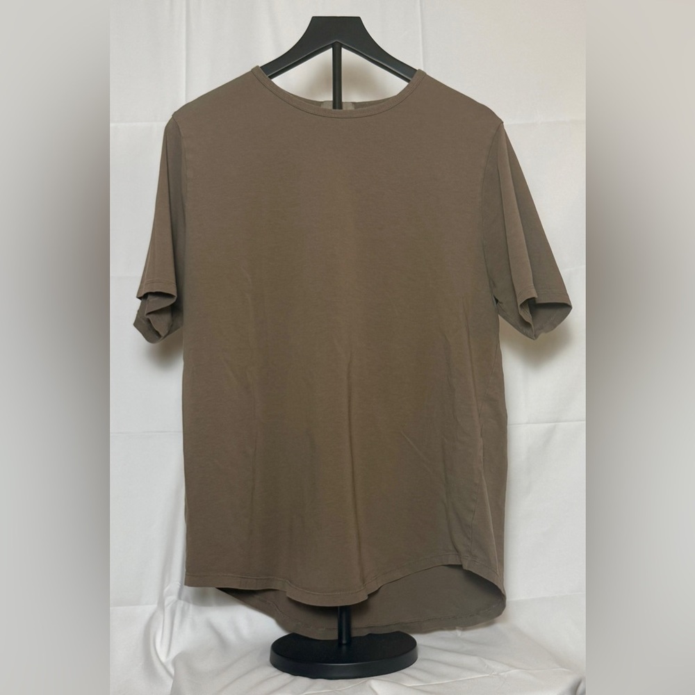 nuuds Men's Short Sleeve Curved Hem T-Shirt